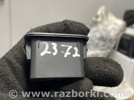 ФОТО Кнопка открывания багажника для Land Rover Range Rover IV L405 (12-21) Київ