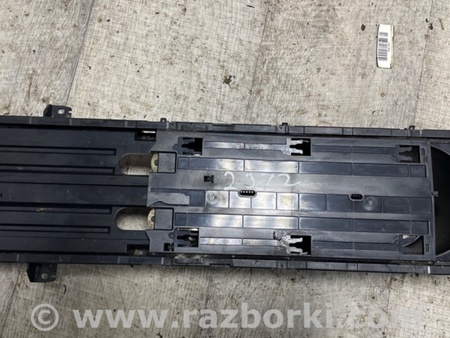 ФОТО Вкладыш подстаканника для Land Rover Range Rover IV L405 (12-21) Київ