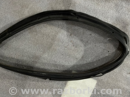 ФОТО Уплотнительная резинка для Porsche Macan I 95B +FL (13-18) Київ