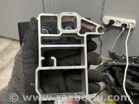 ФОТО Кронштейн для Porsche Macan I 95B +FL (13-18) Київ