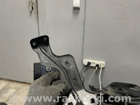 ФОТО Кронштейн для Porsche Macan I 95B +FL (13-18) Київ