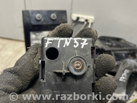 ФОТО Кронштейн для Porsche Macan I 95B +FL (13-18) Київ