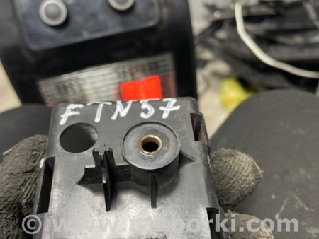 ФОТО Кронштейн для Porsche Macan I 95B +FL (13-18) Київ