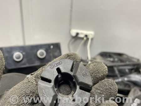 ФОТО Уплотнительная резинка капота для Porsche Macan I 95B +FL (13-18) Київ