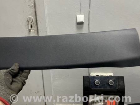 ФОТО Обшивка двери багажника для Subaru Crosstrek 3 GU (2022-) Київ