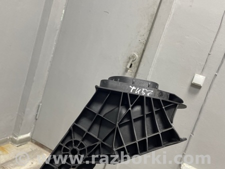 ФОТО Кронштейн для Porsche Macan I 95B +FL (13-18) Київ