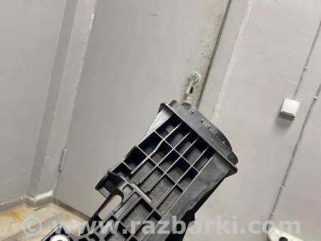 ФОТО Кронштейн для Porsche Macan I 95B +FL (13-18) Київ