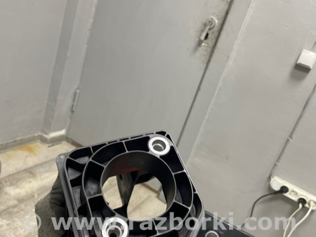 ФОТО Кронштейн для Porsche Macan I 95B +FL (13-18) Київ