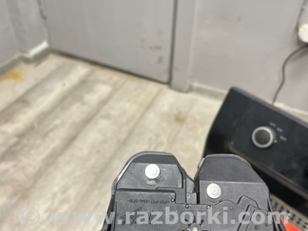 ФОТО Замок двери багажника для Porsche Macan I 95B +FL (13-18) Київ