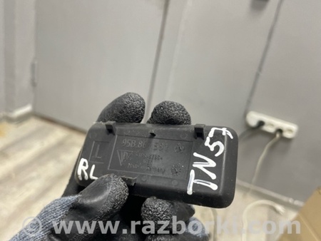 ФОТО Обшивка двери багажника для Porsche Macan I 95B +FL (13-18) Київ