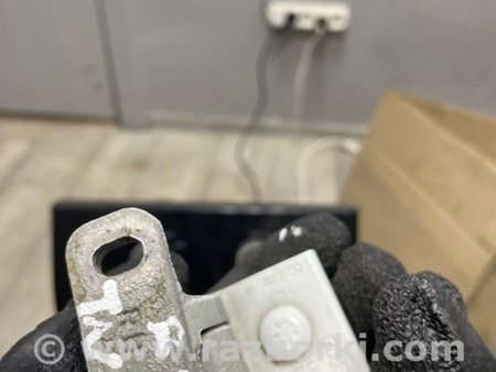 ФОТО Петля двери багажника для Porsche Macan I 95B +FL (13-18) Київ