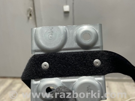 ФОТО Кронштейн для Porsche Macan I 95B +FL (13-18) Київ