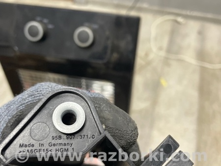 ФОТО Кронштейн для Porsche Macan I 95B +FL (13-18) Київ