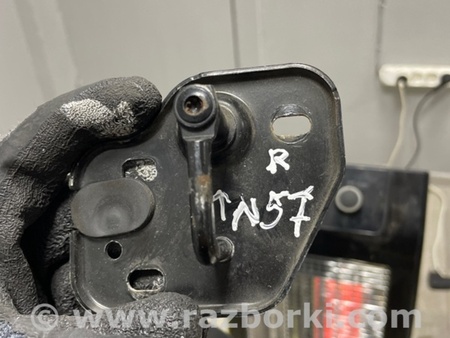 ФОТО Кронштейн замка капота для Porsche Macan I 95B +FL (13-18) Київ