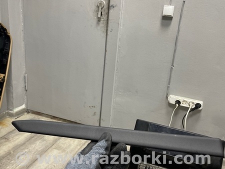 ФОТО Обшивка боковой двери для Subaru Outback VI BT (2019-) Київ