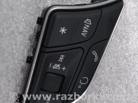 ФОТО Кнопки на руль для Audi (Ауди) A4 B8 - 8K2, 8K5 (08.2007-11.2015) Киев