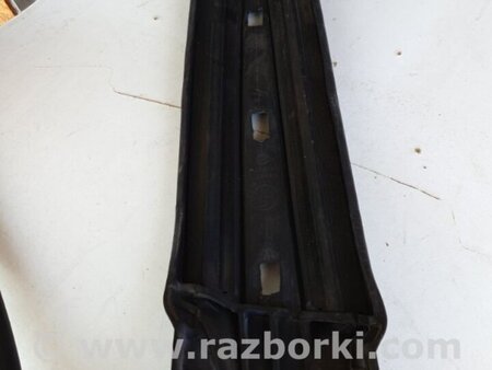 ФОТО Уплотнительная резинка левая для Subaru Impreza II GD GG (00-07) Київ