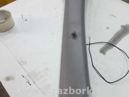 ФОТО Обшивка салона правая для Subaru Forester SG S11 (02-08) Київ