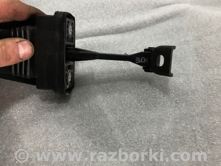 ФОТО Ограничитель двери для Audi (Ауди) A4 B8 - 8K2, 8K5 (08.2007-11.2015) Киев