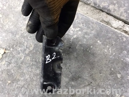 ФОТО Петля багажника для Subaru Forester SF S10 (97-02) Київ