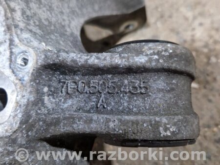 ФОТО Цапфа для Porsche Cayenne Type 958 (10-18) Киев