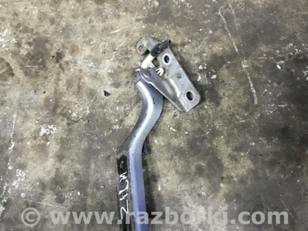 ФОТО Петли капота для Subaru Tribeca B9 (05-08) Київ