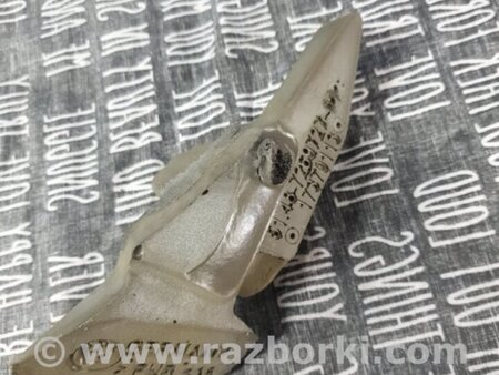 ФОТО Уплотнитель для BMW 5 F10 (10-17) Київ