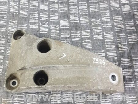 ФОТО Кронштейн для BMW 5 F10 (10-17) Київ