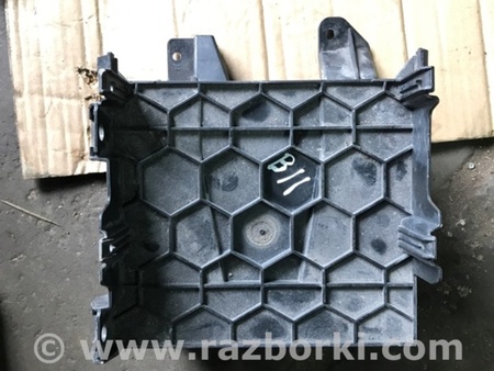 ФОТО Кронштейн для Audi (Ауди) A4 IV B8 8K (07-15) Київ