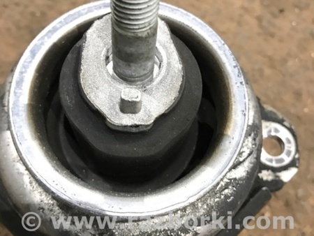 ФОТО Подушка двигателя для Porsche Cayenne Type 958 (10-18) Киев
