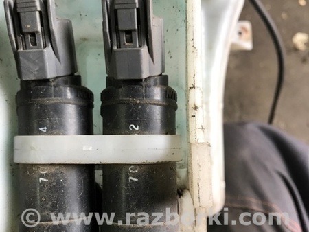 ФОТО Моторчик омывателя стекла правый для Subaru Legacy IV BL/BP (03-09) Київ