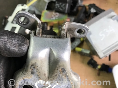 ФОТО Петля двери задняя правая для Subaru Forester SG S11 (02-08) Київ