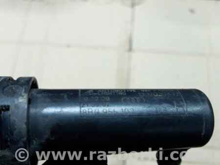 ФОТО Форсунка омывателя фар правая для Audi (Ауди) Q5 I 8R (08-17) Київ