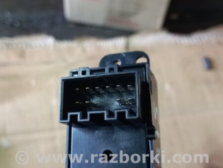 ФОТО Кнопка подогрева сидений правая для KIA Sportage SL (10-16) Київ