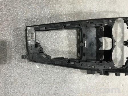 ФОТО Кронштейн для Audi (Ауди) A4 B8 - 8K2, 8K5 (08.2007-11.2015) Киев