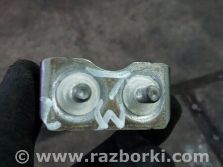 ФОТО Петля багажника задняя левая для Subaru Forester SG S11 (02-08) Київ