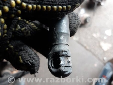 ФОТО Амортизатор капота для KIA Sorento 1 BL (02-09) Київ