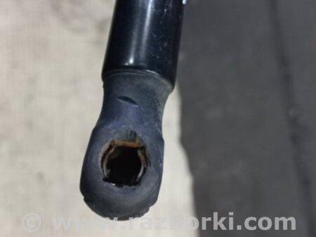 ФОТО Амортизатор багажника левый для Hyundai ix35 I LM/EL Tucson (10-17) Київ