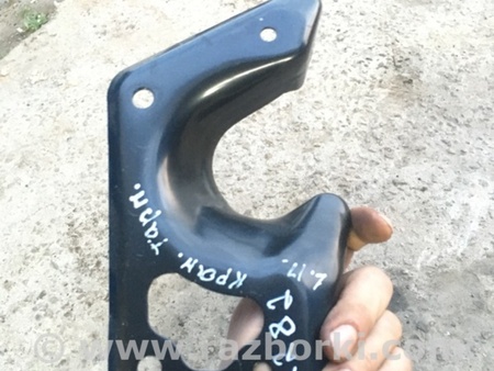 ФОТО Кронштейн передний левый для Subaru Outback III BP/BL (03-09) Київ