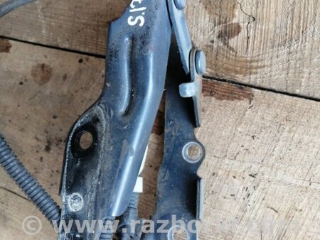 ФОТО Петли капота для Subaru Legacy IV BL/BP (03-09) Київ