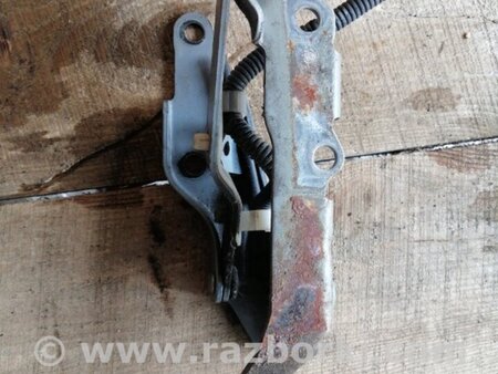 ФОТО Петли капота для Subaru Legacy IV BL/BP (03-09) Київ