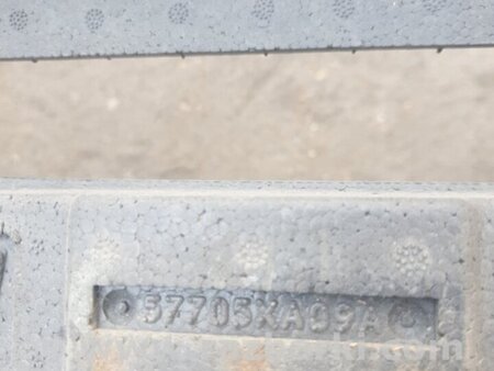 ФОТО Наполнитель бампера передний для Subaru Tribeca B9 (05-08) Київ