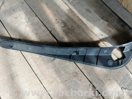 ФОТО Накладка на порог в салоне задняя правая для Subaru Legacy IV BL/BP (03-09) Київ