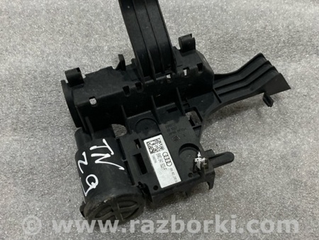 ФОТО Клемма аккумулятора для Audi (Ауди) A4 B8 - 8K2, 8K5 (08.2007-11.2015) Киев