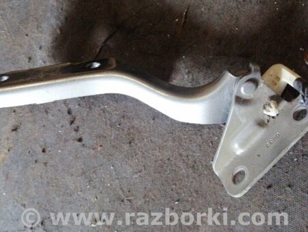 ФОТО Петли капота для Subaru Tribeca B9 (05-08) Київ