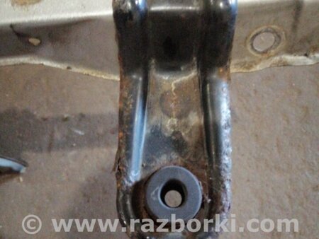 ФОТО Крепление радиатора для Subaru Tribeca B9 (05-08) Київ