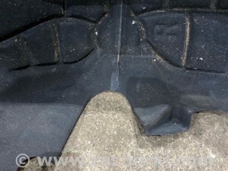 ФОТО Подкрылок для Audi (Ауди) A3 8V1, 8VA, 8V7, 8VS (03.2012-...) Киев