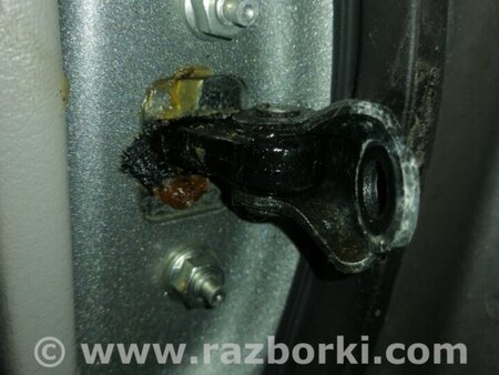 ФОТО Ограничитель двери передний левый для Subaru Tribeca B9 (05-08) Київ