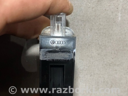 ФОТО Плафон подсветки салона для Audi (Ауди) A4 B8 - 8K2, 8K5 (08.2007-11.2015) Киев