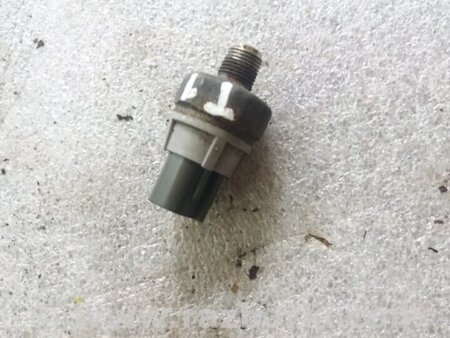 ФОТО Датчик давления масла для Subaru Tribeca B9 (05-08) Київ